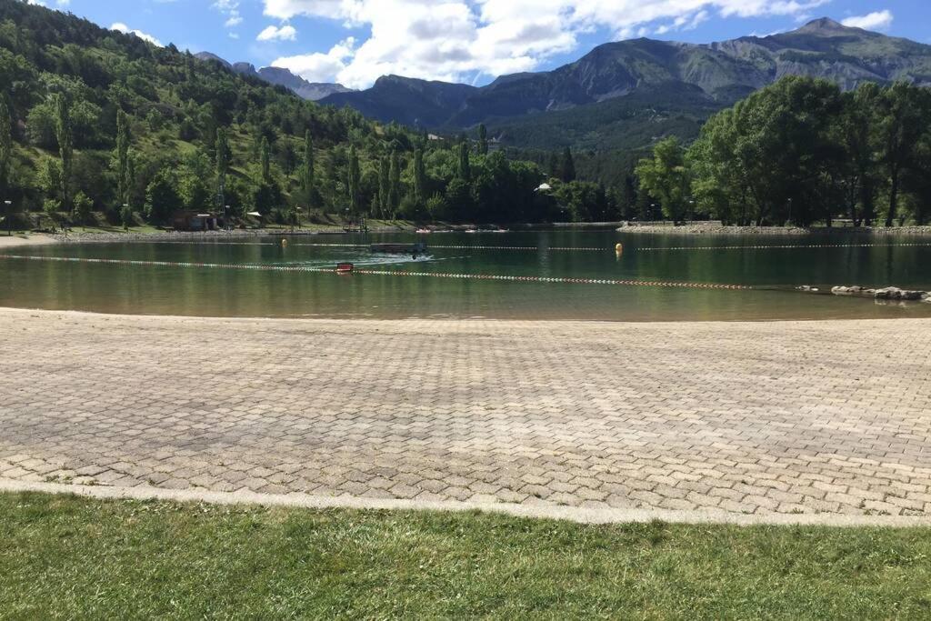 Maison Neuve Proche De Barcelonnette Jausiers Εξωτερικό φωτογραφία